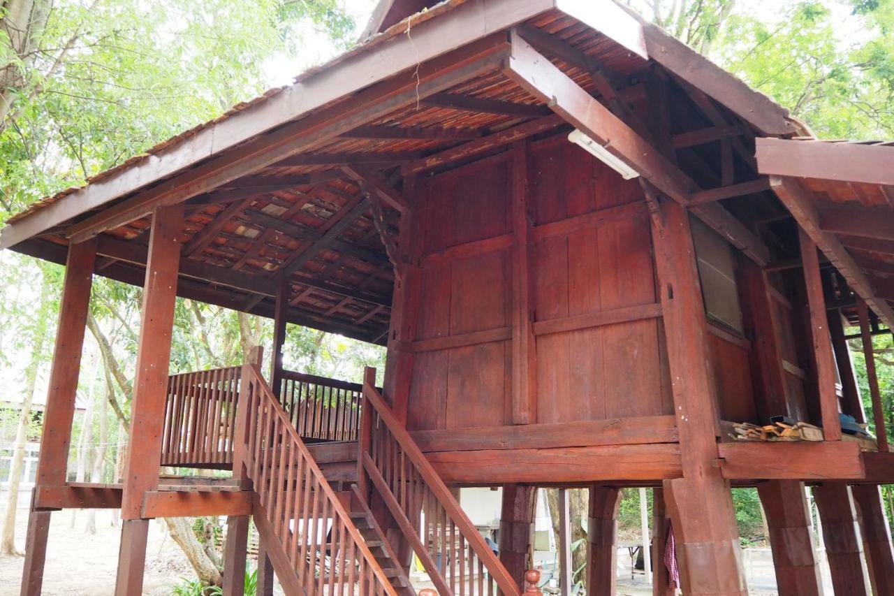 Insight Hostel Chiang Mai Exterior foto