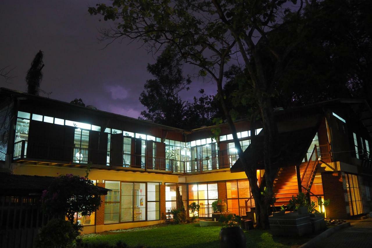 Insight Hostel Chiang Mai Exterior foto